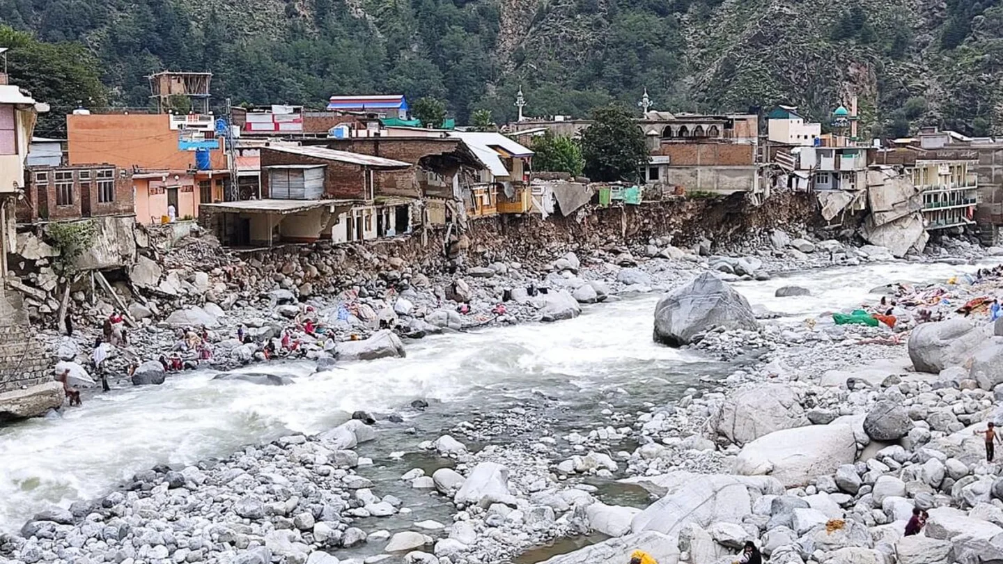 CH1718164-Flood-Damage-in-Khyber-Pakhtunkhwa-Province-Pakistan.jpg%3Fext%3D.jpg.webp