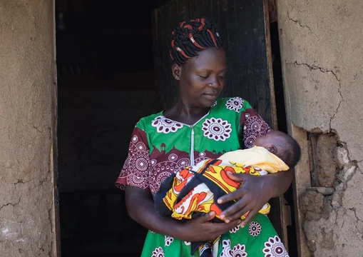 emily-with-newborn-baby-blessing