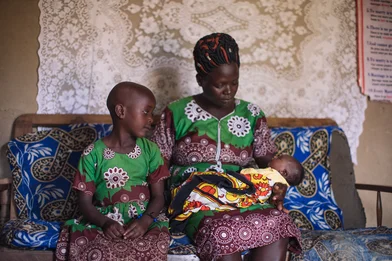 CH1608577-Emily-at-home-with-newborn-baby-Blessing-3-days-and-Chelsea-6-Bungoma.jpg