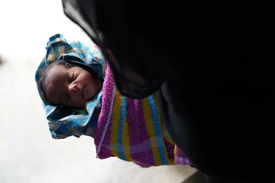 CH1820279-Newborn-baby-Sahida-being-held-by-her-grandmother-Nur-Halima-at-the-family-shelter.JPG CH1820279-Newborn-baby-Sahida-being-held-by-her-grandmother-Nur-Halima-at-the-family-shelter.JPG