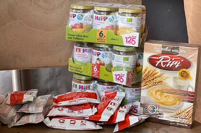 Een voedselpakket voor een ondervoed kind